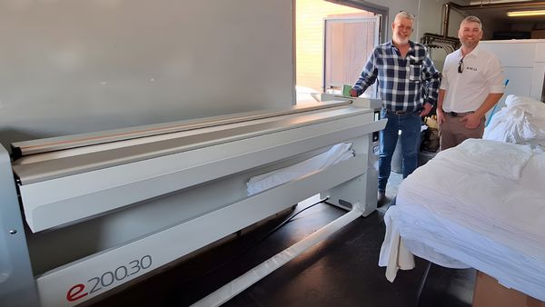 GMP E200.30 E Â² Line chest ironer Installation