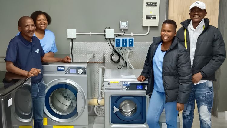 Electrolux Lagoon Advanced Care Installation